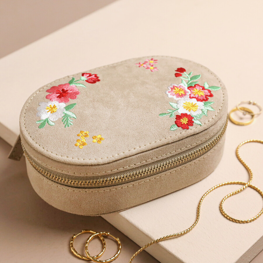 embroidered-flowers-oval-jewellery-box